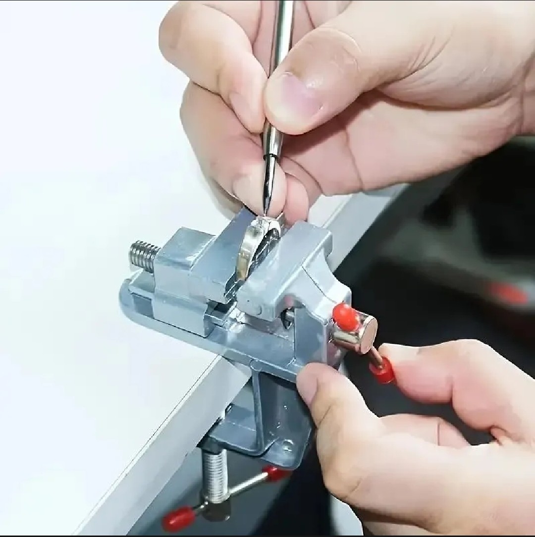 Aluminium Alloy Vise Table Tongs  Vintage Bench Vise Pliers Mini Clamp DIY Tool Portable Small Vise Workbench Tiger Pliers for Jewelry Making