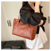 Large Bag for Women Travel New Trendy Korean Version Versatile Simple Large Capacity Tote Bag Shoulder Handbag Soft Material Women's Bag
